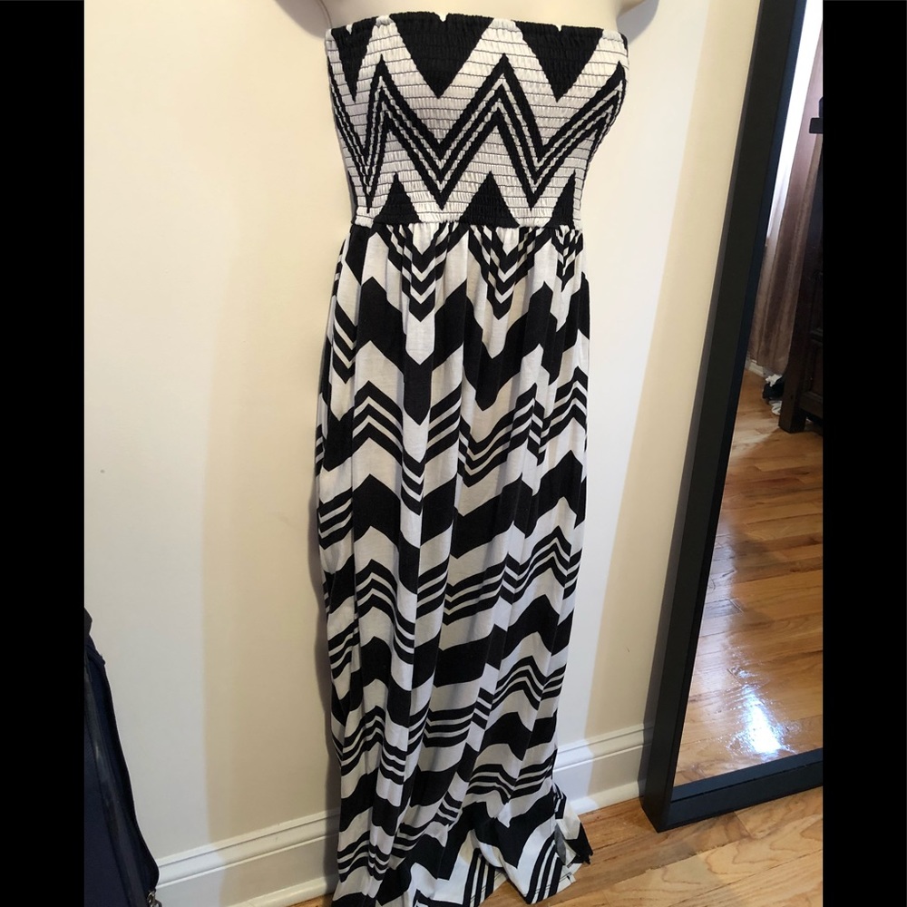 Black and white dress
